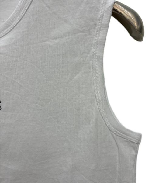 MM6 Maison Margiela（エムエムシックスメゾンマルジェラ）MM6 Maison Margiela (エムエムシックスメゾンマルジェラ) ノースリーブカットソー ホワイト サイズ:SIZE 12の古着・服飾アイテム