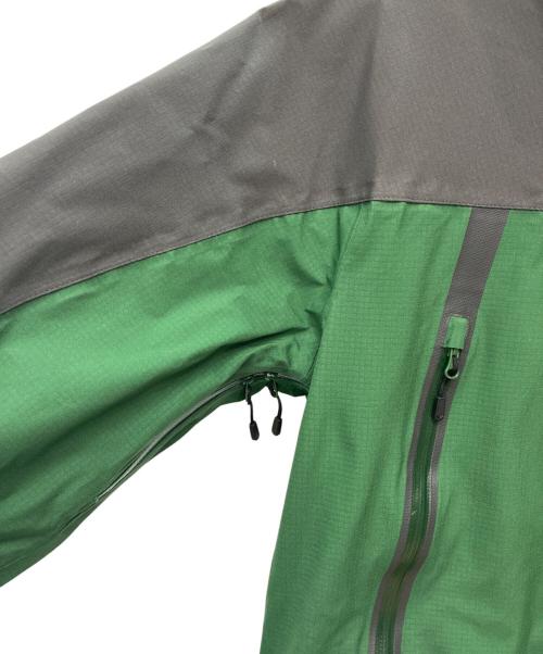 MOUNTAIN HARD WEAR（マウンテンハードウェア）MOUNTAIN HARD WEAR (マウンテンハードウェア) ウィンターコヒージョンジャケット グリーン×グレー サイズ:Mの古着・服飾アイテム