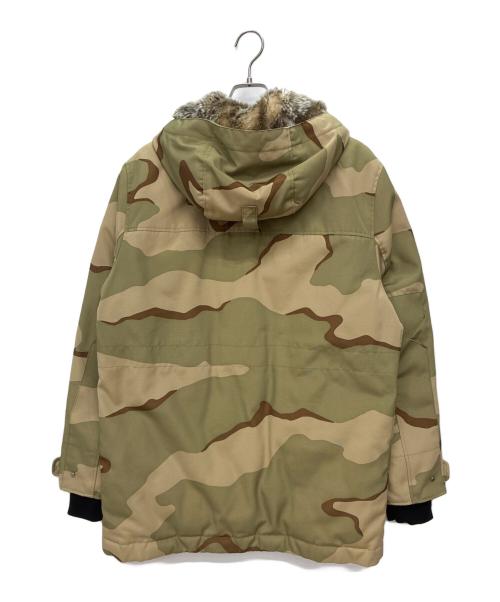 LACOSTE（ラコステ）LACOSTE (ラコステ) デザートカモ ダウンジャケット ベージュ×ブラウン サイズ:Mの古着・服飾アイテム