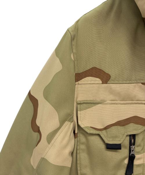 LACOSTE（ラコステ）LACOSTE (ラコステ) デザートカモ ダウンジャケット ベージュ×ブラウン サイズ:Mの古着・服飾アイテム