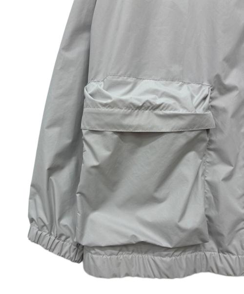 DESCENTE PAUSE（デサントポーズ）DESCENTE PAUSE (デサントポーズ) STAND COLLAR ZIP UP BLOUSON ライトグレー サイズ:Oの古着・服飾アイテム