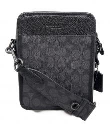 COACH（コーチ）の古着「シグネチャー サリバン クロスボディ ショルダーバッグ」｜ブラック