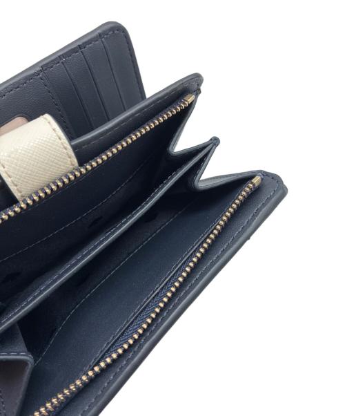 Kate Spade（ケイトスペード）Kate Spade (ケイトスペード) カラーブロック ミディアム コンパクト バイフォールド ウォレット / 2つ折り財布 ブルー×ホワイトの古着・服飾アイテム