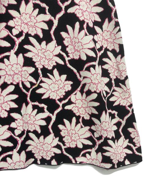 VALENTINO（ヴァレンティノ）VALENTINO (ヴァレンティノ) 半袖ジャカードニットドレス ブラック×ピンク サイズ:Mの古着・服飾アイテム