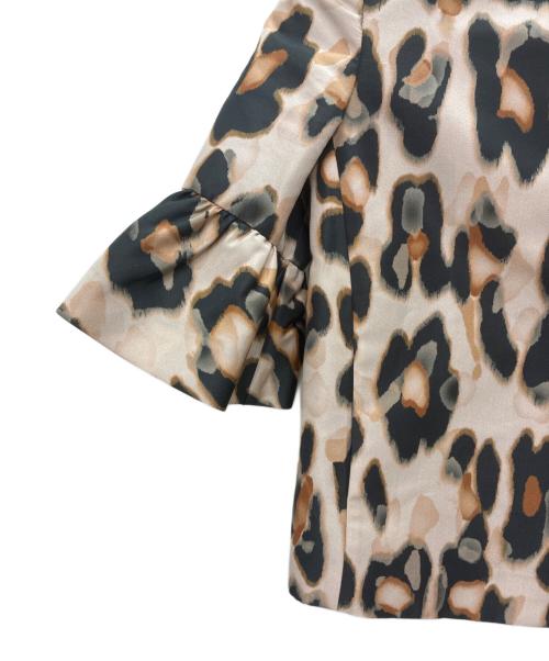 RED VALENTINO（レッドヴァレンティノ）RED VALENTINO (レッドヴァレンティノ) ジャケット ベージュ×ブラック サイズ:38の古着・服飾アイテム