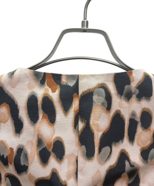RED VALENTINO（レッドヴァレンティノ）RED VALENTINO (レッドヴァレンティノ) ジャケット ベージュ×ブラック サイズ:38の古着・服飾アイテム
