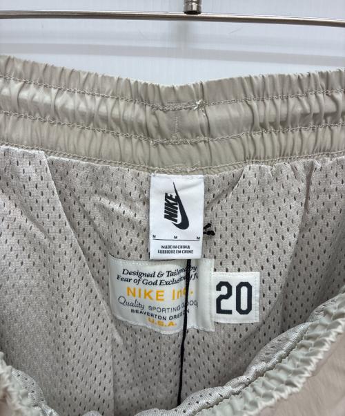 NIKE（ナイキ）NIKE (ナイキ) FEAR OF GOD (フィア・オブ・ゴッド) ウォームアップイージーパンツ ベージュ サイズ:Mの古着・服飾アイテム