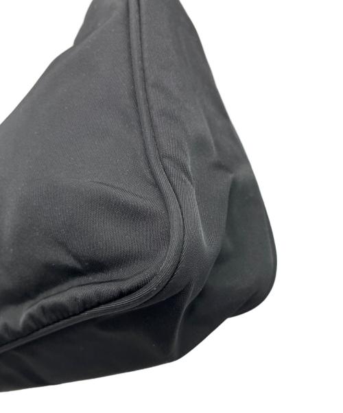 PRADA（プラダ）PRADA (プラダ) ナイロンハンドバッグ ブラックの古着・服飾アイテム