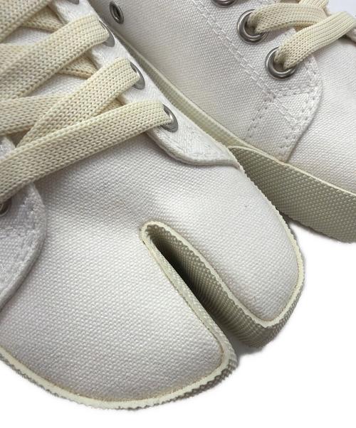 Maison Margiela（メゾンマルジェラ）Maison Margiela (メゾンマルジェラ) ローカットスニーカー ホワイト サイズ:38の古着・服飾アイテム