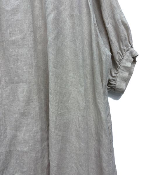 08MAB（ゼロハチマブ）08MAB (ゼロハチマブ) 半袖ワンピース ベージュ サイズ:Fの古着・服飾アイテム