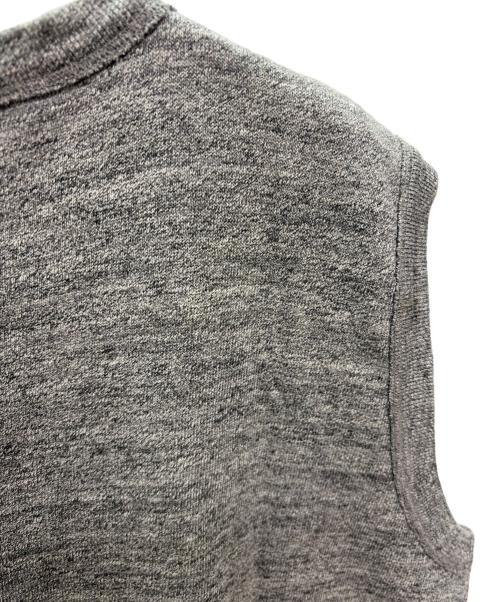 R BY 45rpm（アールバイフォーティファイブアールピーエム）R BY 45rpm (アールバイフォーティファイブアールピーエム) ノースリーブカットソー グレー サイズ:4の古着・服飾アイテム