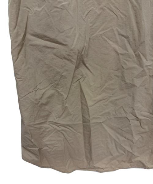 eN ROUTE（アンルート）EN ROUTE (アンルート) ナイロン タフタ フード シャツ ベージュ サイズ:SIZE 1の古着・服飾アイテム