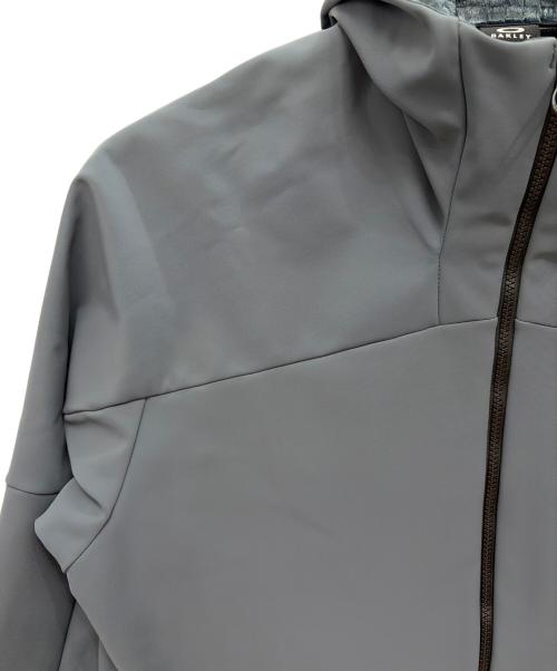 OAKLEY（オークリー）OAKLEY (オークリー) En 3RDG Synchro Warm Jacket 2.0 グレー サイズ:JPN XLの古着・服飾アイテム