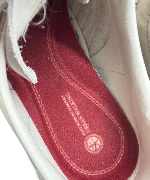 adidas（アディダス）adidas (アディダス) ローカットスニーカー ベージュ サイズ:24.5の古着・服飾アイテム