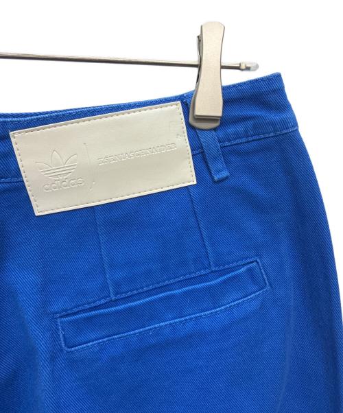 adidas（アディダス）adidas (アディダス) KSENIA SCHNAIDER (クセニア シュナイダー) スリーストライプス ダイドジーンズ ブルー サイズ:30の古着・服飾アイテム