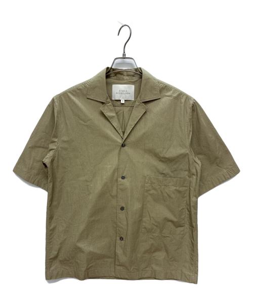 STUDIO NICHOLSON（スタジオ ニコルソン）STUDIO NICHOLSON (スタジオ ニコルソン) PAPER POPLIN SHIRTING-SHORT SLEEVE CAMP COLLAR SHIRT カーキ サイズ:Sの古着・服飾アイテム