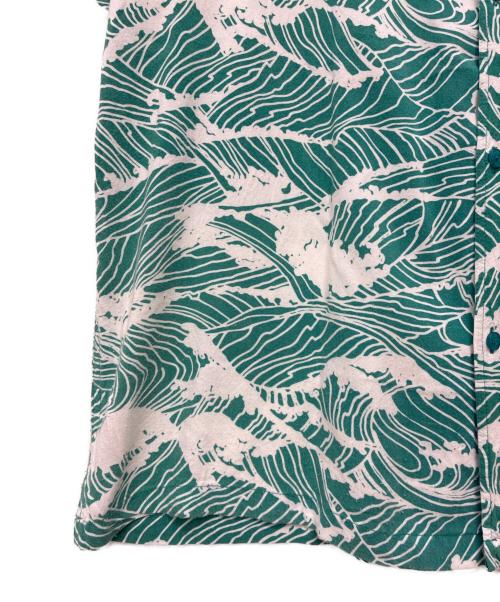 stussy（ステューシー）stussy (ステューシー) レーヨンアロハシャツ グリーン×ホワイト サイズ:XLの古着・服飾アイテム