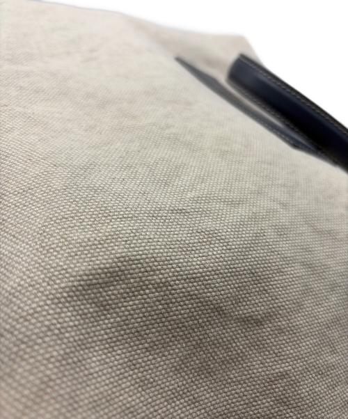 IACUCCI（イアクッチ）IACUCCI (イアクッチ) トートバッグ ネイビー×ベージュの古着・服飾アイテム