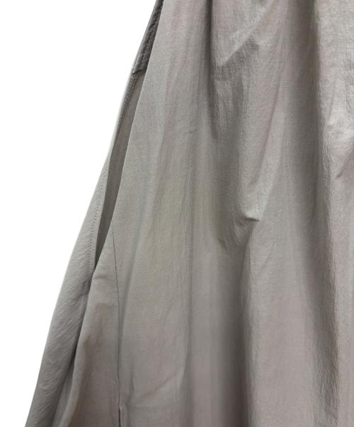 BEAUTY&YOUTH（ビューティーアンドユース）BEAUTY&YOUTH (ビューティーアンドユース) ボリューム ロング キャミワンピース グレー サイズ:Mの古着・服飾アイテム