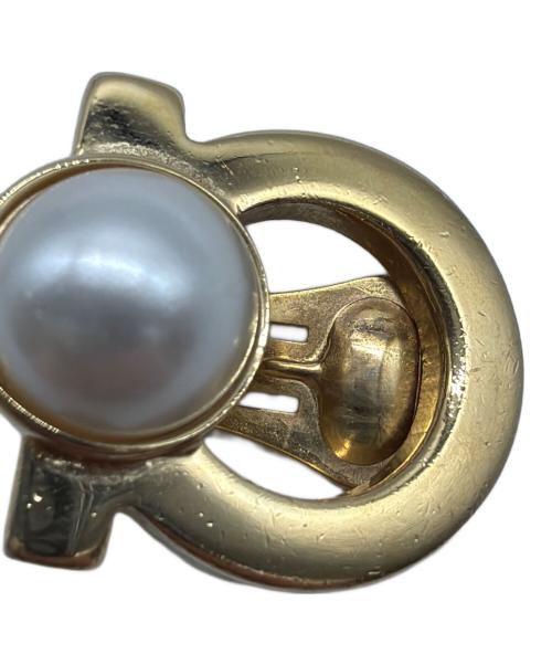 Ferragamo（フェラガモ）Ferragamo (フェラガモ) イヤリング ゴールドの古着・服飾アイテム