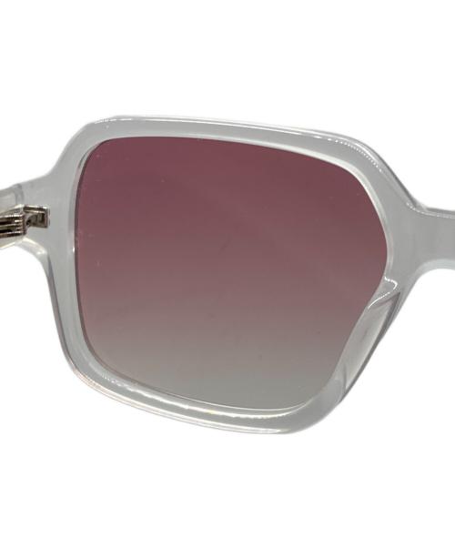 MM6 Maison Margiela（エムエムシックスメゾンマルジェラ）MM6 Maison Margiela (エムエムシックスメゾンマルジェラ) サングラス ホワイト×ピンク サイズ:56☐17の古着・服飾アイテム