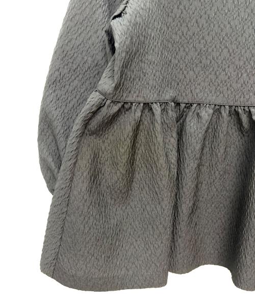 UNITED ARROWS（ユナイテッドアローズ）UNITED ARROWS (ユナイテッドアローズ) エアリージャカード ペプラム 9SL ブラウス ブラック サイズ:38の古着・服飾アイテム