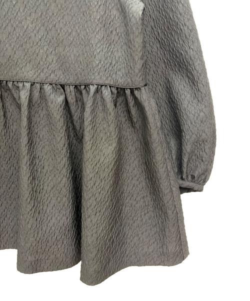 UNITED ARROWS（ユナイテッドアローズ）UNITED ARROWS (ユナイテッドアローズ) エアリージャカード ペプラム 9SL ブラウス ブラック サイズ:38の古着・服飾アイテム