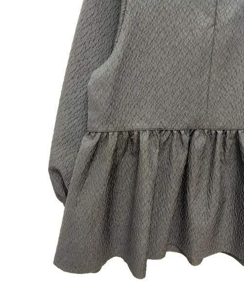 UNITED ARROWS（ユナイテッドアローズ）UNITED ARROWS (ユナイテッドアローズ) エアリージャカード ペプラム 9SL ブラウス ブラック サイズ:38の古着・服飾アイテム