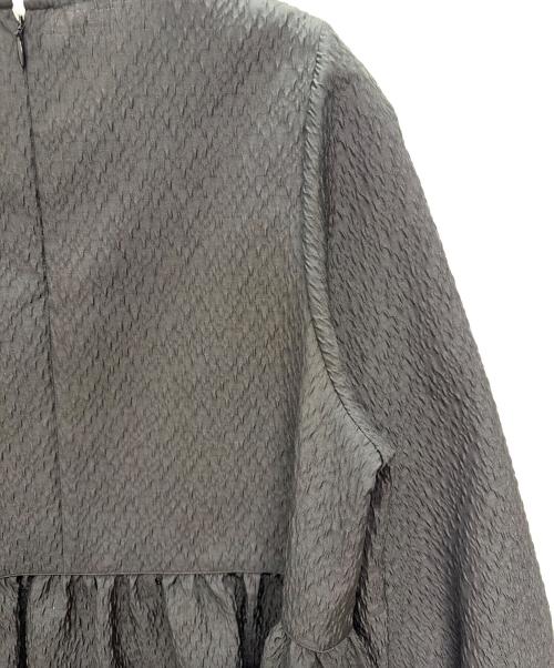 UNITED ARROWS（ユナイテッドアローズ）UNITED ARROWS (ユナイテッドアローズ) エアリージャカード ペプラム 9SL ブラウス ブラック サイズ:38の古着・服飾アイテム