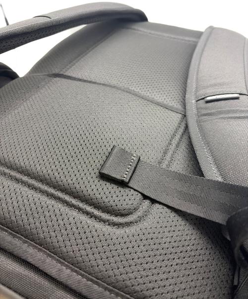 Incase（インケース）Incase (インケース) バックパック　A.R.C Daypack ブラックの古着・服飾アイテム