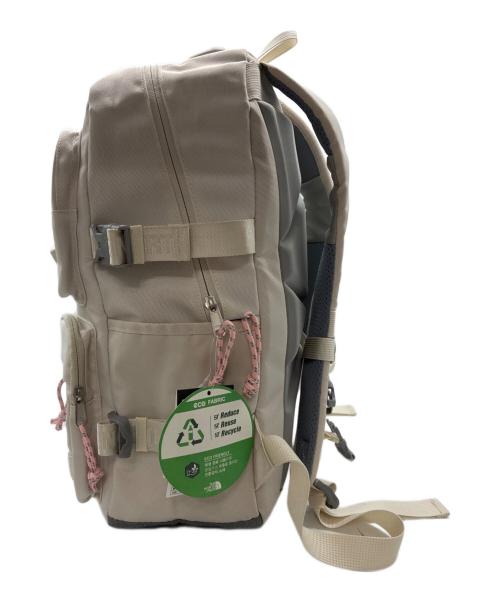 THE NORTH FACE（ザ ノース フェイス）THE NORTH FACE (ザ ノース フェイス) LIGHT POP UP BACKPACK ホワイトの古着・服飾アイテム