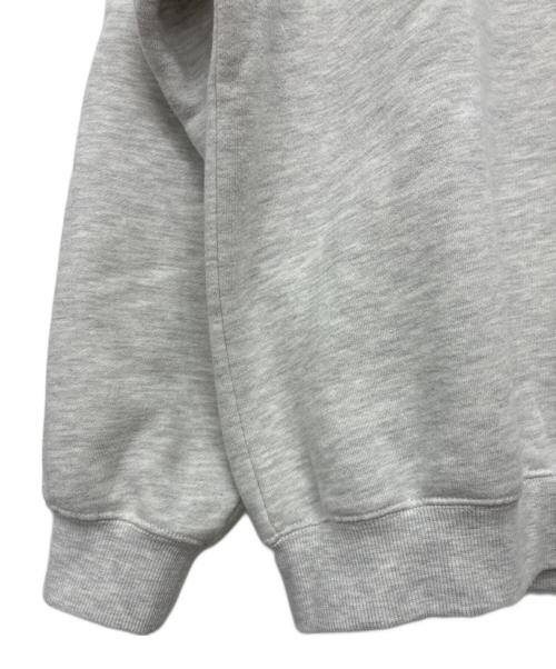 YESEYESEE（イエスアイシー）YESEYESEE (イエスアイシー) C-Logo Sweatshirt ライトグレー サイズ:Mの古着・服飾アイテム