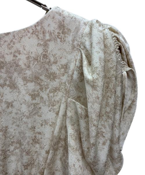 Snidel（スナイデル）Snidel (スナイデル) バリエプリントワンピース アイボリー×ベージュ サイズ:SIZE 0の古着・服飾アイテム