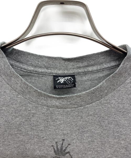 stussy（ステューシー）stussy (ステューシー) 00s メキシコ製 OLD KNOWLEDGE KING 半袖Tシャツ グレー サイズ:Lの古着・服飾アイテム
