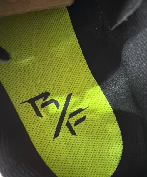 NIKE（ナイキ）NIKE (ナイキ) スニーカー ブラック×ホワイト サイズ:28cm 未使用品の古着・服飾アイテム