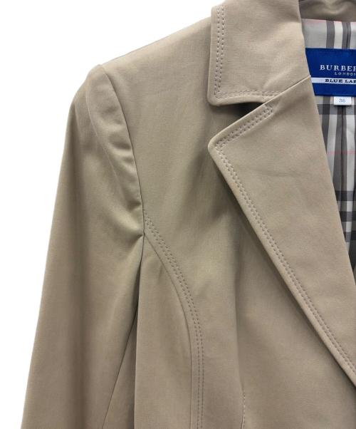 BURBERRY BLUE LABEL（バーバリー ブルー レーベル）BURBERRY BLUE LABEL (バーバリー ブルー レーベル) 2Bジャケット ベージュ サイズ:38の古着・服飾アイテム