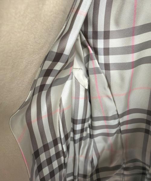 BURBERRY BLUE LABEL（バーバリー ブルー レーベル）BURBERRY BLUE LABEL (バーバリー ブルー レーベル) 2Bジャケット ベージュ サイズ:38の古着・服飾アイテム