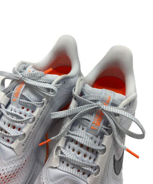 NIKE（ナイキ）nike (ナイキ) PEGASUS PREMIUM FOOTBALL オレンジ×ライトグレー サイズ:27.5cmの古着・服飾アイテム
