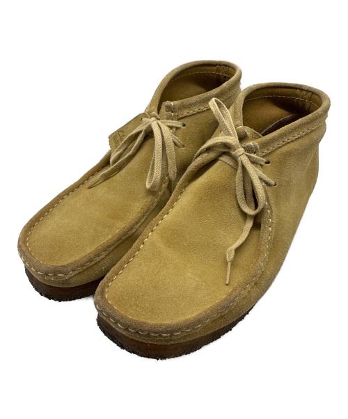CLARKS（クラークス）CLARKS (クラークス) ワラビーブーツ メイプルスェード ベージュ サイズ:UK 8 1/2の古着・服飾アイテム