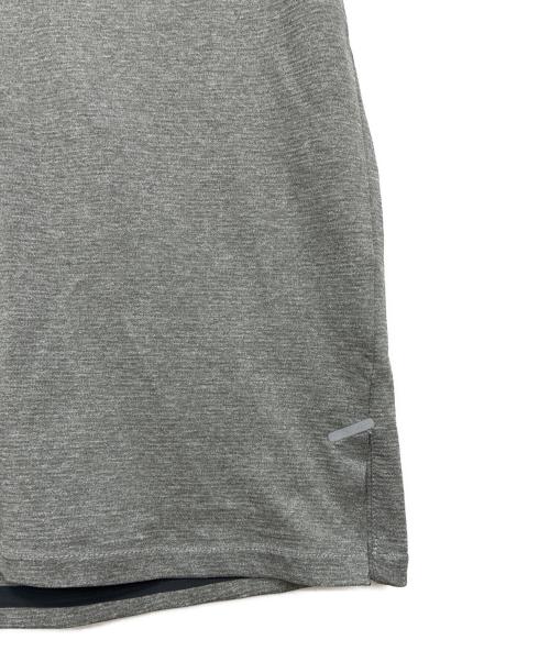 THE NORTH FACE（ザ ノース フェイス）THE NORTH FACE (ザ ノース フェイス) ポロシャツ ライトグレー サイズ:Mの古着・服飾アイテム