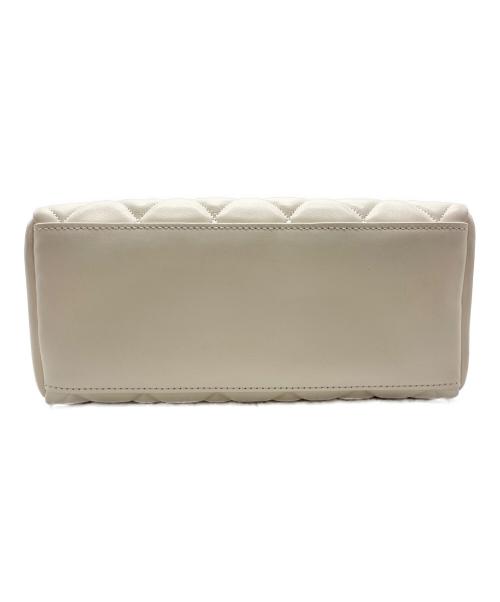 Kate Spade（ケイトスペード）Kate Spade (ケイトスペード) 2WAYバッグ/キャリースモールサリバンサッチェル ホワイトの古着・服飾アイテム