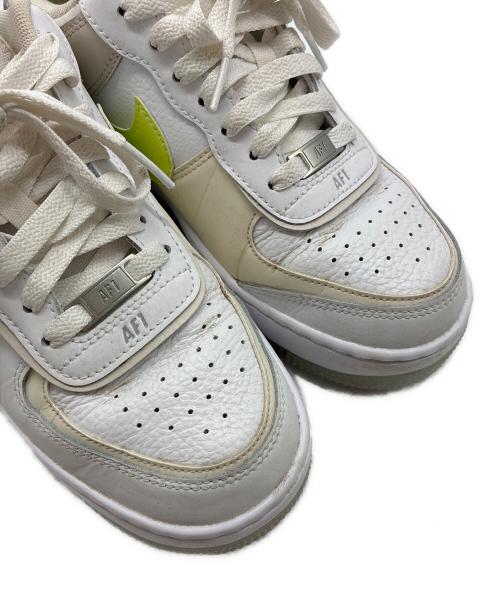 NIKE（ナイキ）NIKE (ナイキ) ローカットスニーカー ホワイト サイズ:25.5の古着・服飾アイテム