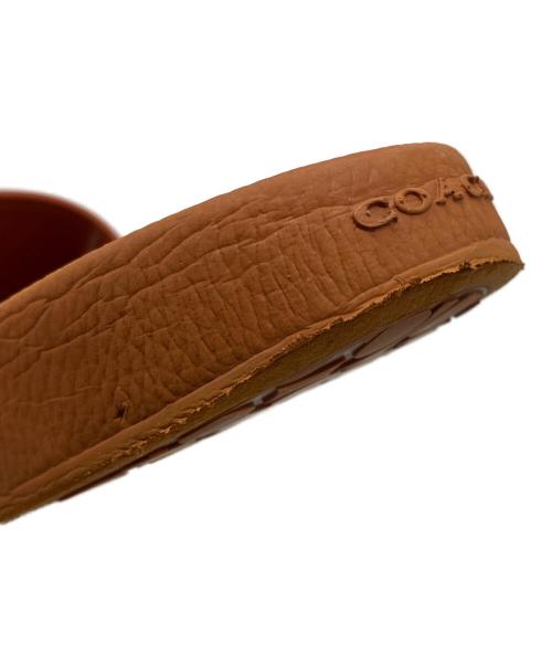 COACH（コーチ）COACH (コーチ) スライド・コーチ サンダル キャメル サイズ:EUR41の古着・服飾アイテム