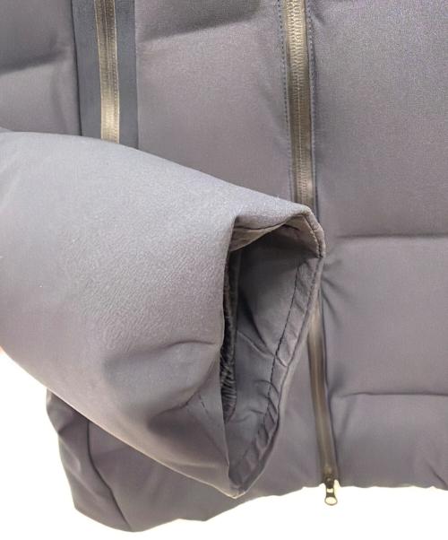 DESCENTE ALLTERRAIN（デザイント オルテライン）Descente ALLTERRAIN (デザイント オルテライン) ダウンジャケット ネイビー サイズ:Mの古着・服飾アイテム