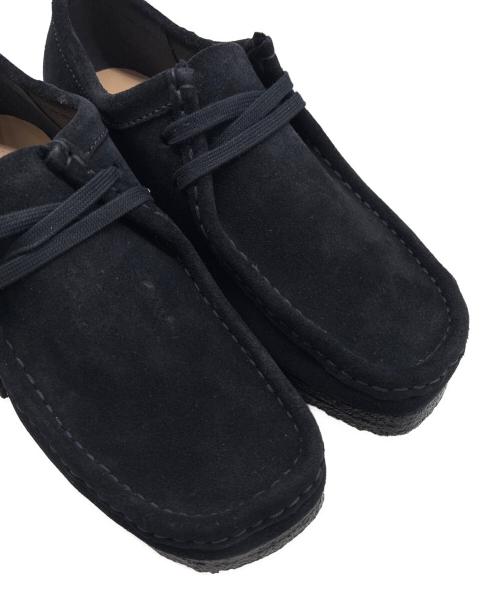 BEAUTY&YOUTH（ビューティーアンドユース）BEAUTY&YOUTH (ビューティーアンドユース) CLARKS (クラークス) WALLABEE / ワラビーシューズ ダークネイビー サイズ:UK6.US7M.EU39 1/2の古着・服飾アイテム