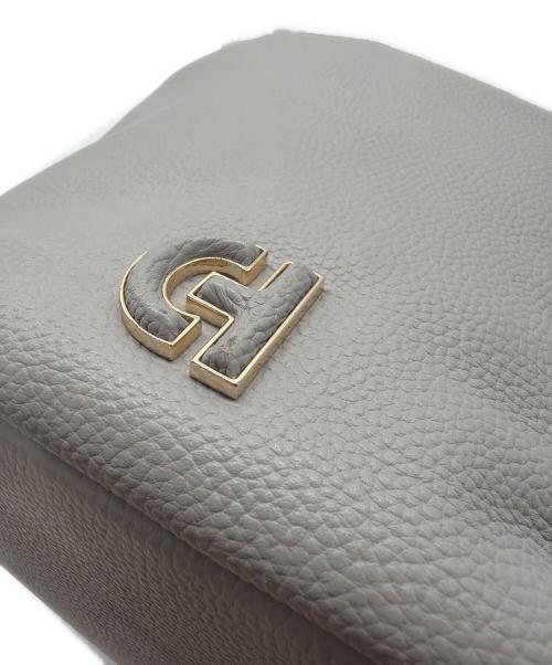 COLE HAAN（コールハーン）COLE HAAN (コールハーン) エッセンシャルソフトバケットバッグ ライトグレーの古着・服飾アイテム