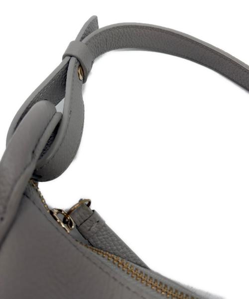 COLE HAAN（コールハーン）COLE HAAN (コールハーン) エッセンシャルソフトバケットバッグ ライトグレーの古着・服飾アイテム