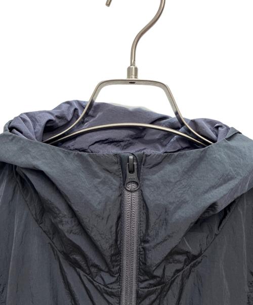 OAKLEY（オークリー）OAKLEY (オークリー) ENHANCE UB RIPSTOP WIND JACKET 12.7 グレー×ネイビー サイズ:JPN Lの古着・服飾アイテム