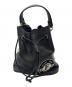 FURLA（フルラ）の古着「STACY POST SMALL BUCKET BAG」｜ブラック×ホワイト