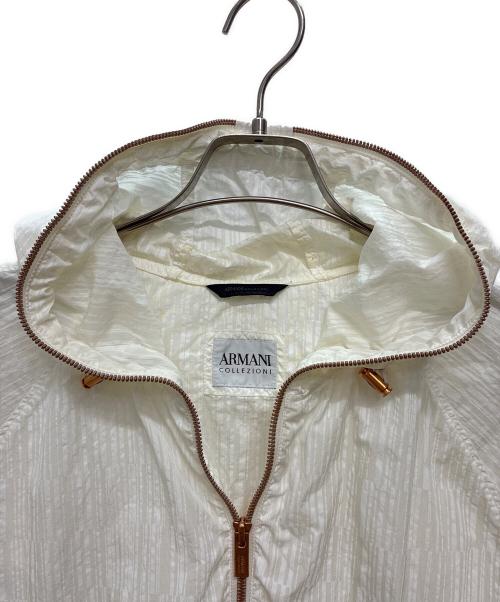 ARMANI COLLEZIONI（アルマーニ コレツィオーニ）ARMANI COLLEZIONI (アルマーニ コレツィオーニ) フードジャケット ホワイト サイズ:EU50の古着・服飾アイテム